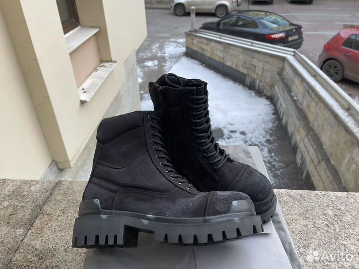 Balenciaga strike boots