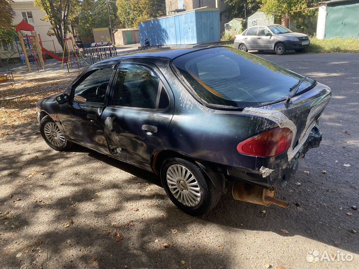 Ford Mondeo 1.6 МТ, 1994, 200 000 км