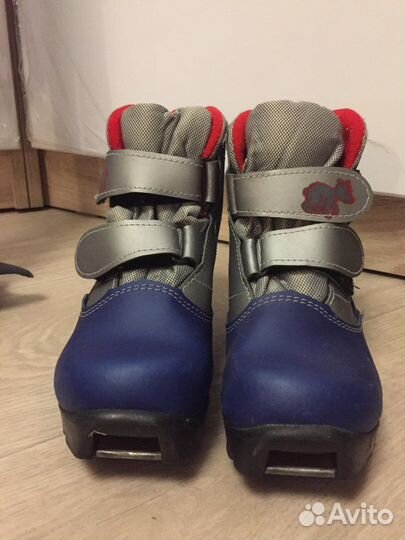 Лыжные ботинки
