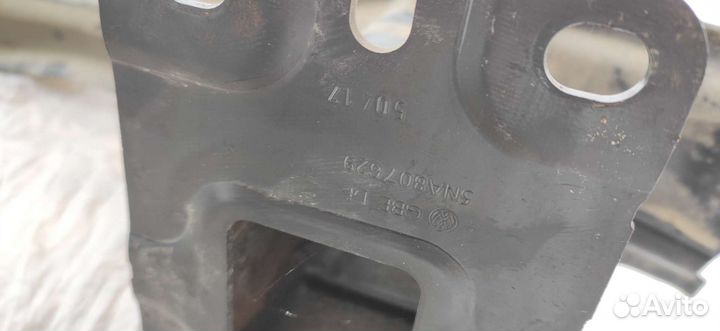 Усилитель заднего бампера Volkswagen Tiguan 2