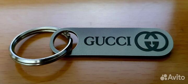 Gucci брелок
