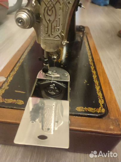 Швейная машина Подольск ручная