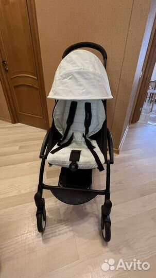 Коляска пpoгулочная Yоyа