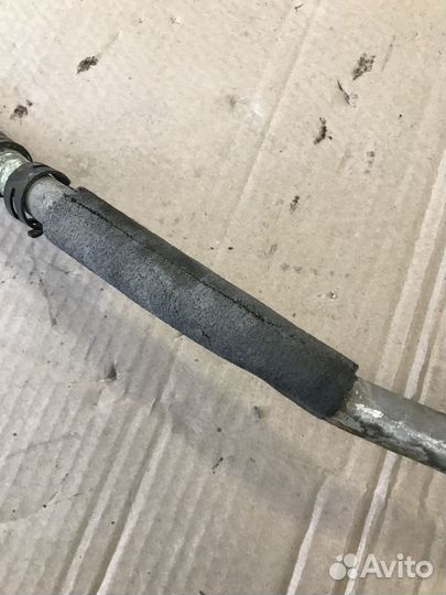 Трубка системы охлаждения Mercedes W203 (3301)