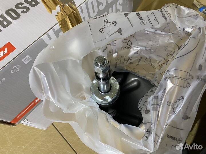 Амортизатор Spectra передний левый/правый Fenox