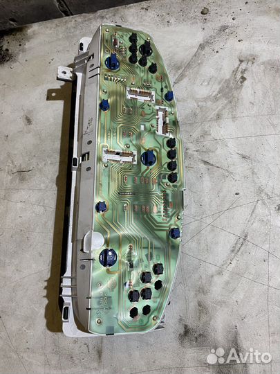 Приборная панель Nissan Primera P11