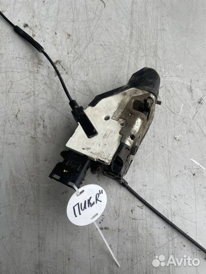 Замок передний правый Citroen C3 Picasso