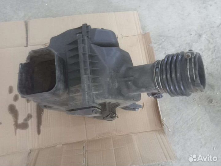 Корпус воздушн фильтра. Infiniti m35. Niss fuga