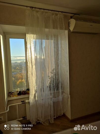 Лёгкая белая штора для интерьера