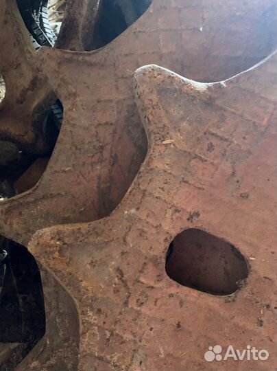 Звездочка дт-75Б