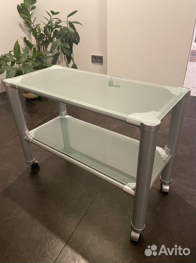 Полка для телевизора