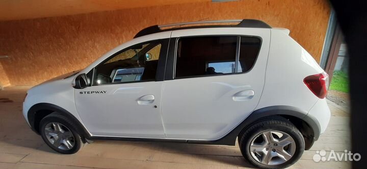 Renault Sandero Stepway 1.6 МТ, 2021, 9 268 км