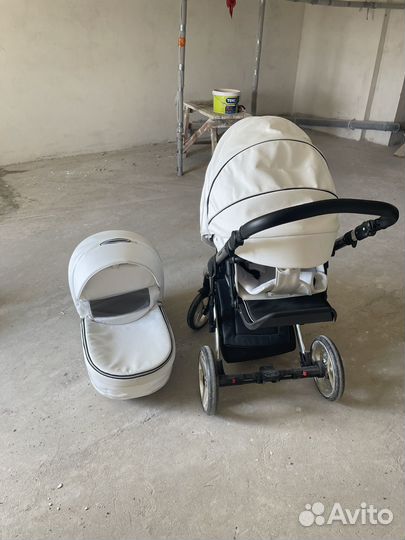 Детская коляска Chantal