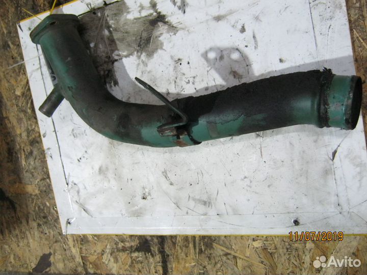 Патрубок Volvo 20869776