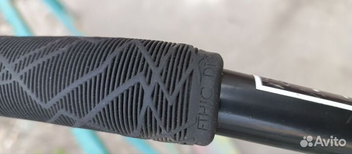 Трюковой самокат tech team eddy