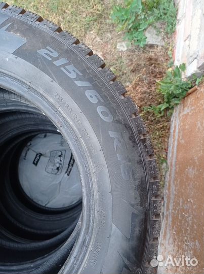 Pirelli Ice Zero 205/60 R16