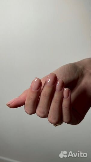 Маникюр с укреплением гелем