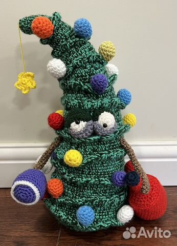 Елка пьяная вязаная