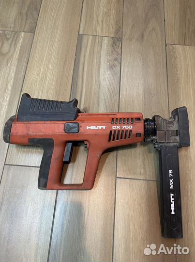 Монтажный пистолет Hilti dx 750