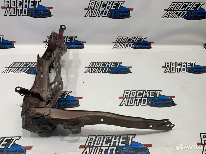 Правая часть рамки радиатора Lexus LS460 532025090