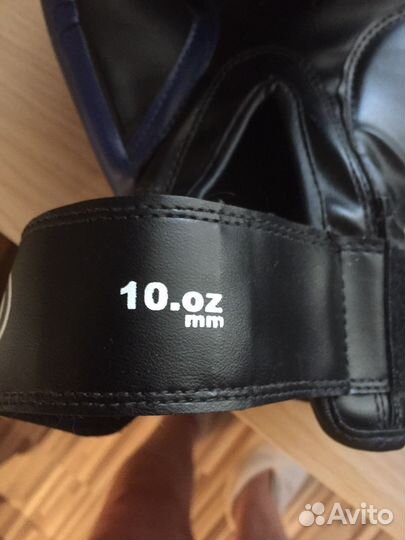 Боксерские перчатки