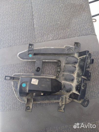 Фара Renault Kaptur