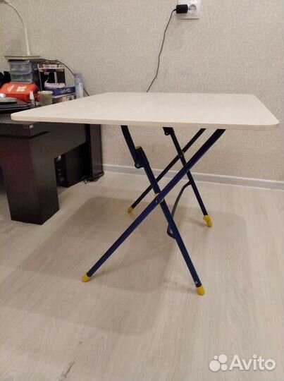 Столик детский, складной