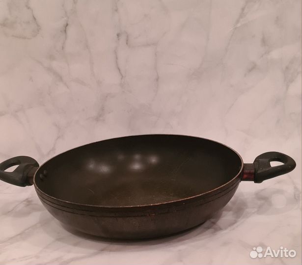Сковорода с крышкой диаметр 30 см