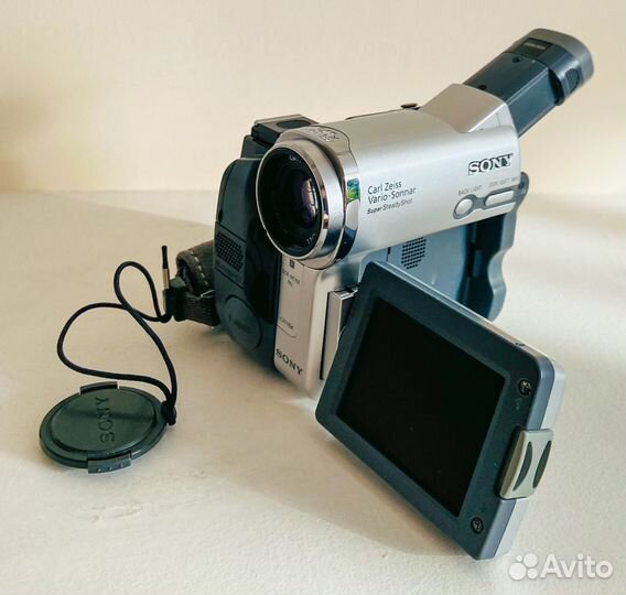 Видеокамера Sony DCR-HC15E handycam