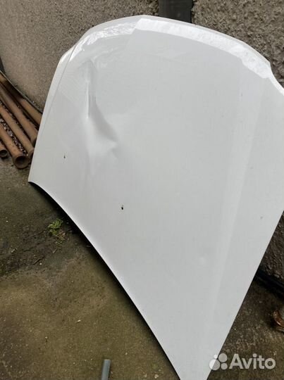 Капот Largus cross