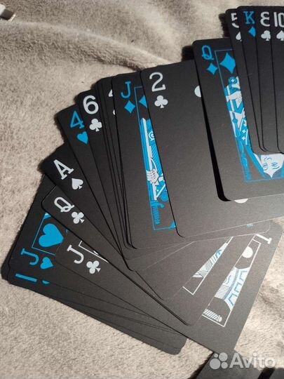 Черные игральные карты пластиковые
