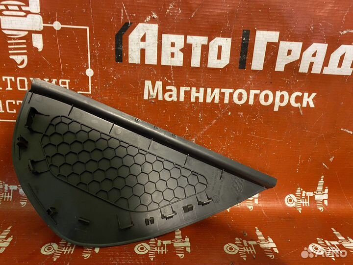 Volkswagen Polo Накладка на торпедо