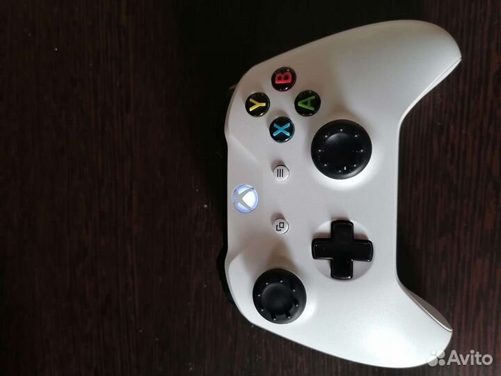 Xbox ONE S 1tb с играми