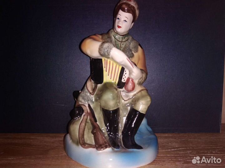 Фарфоровые статуэтки