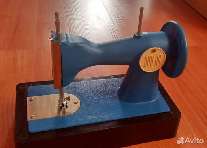 Машинка швейная СССР детская