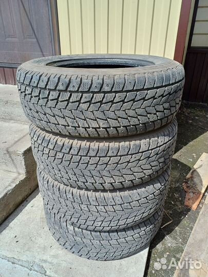 Toyo Open Country I/T 215/65 R16 98
