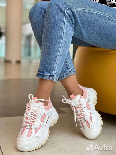 Кроссовки 36, 39 и 40