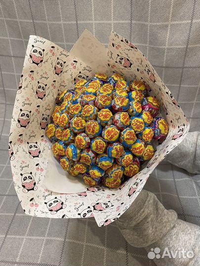 Сердце из киндеров, сладостей вкусный набор