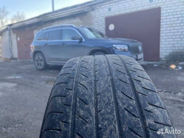 Yokohama BluEarth E51 225/60 R18 100H