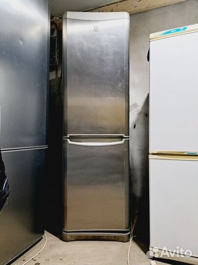 Холодильник indesit