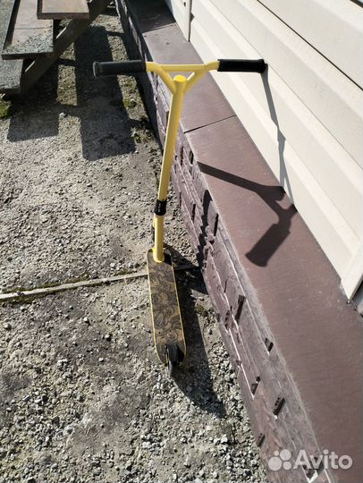 Трюковой самокат