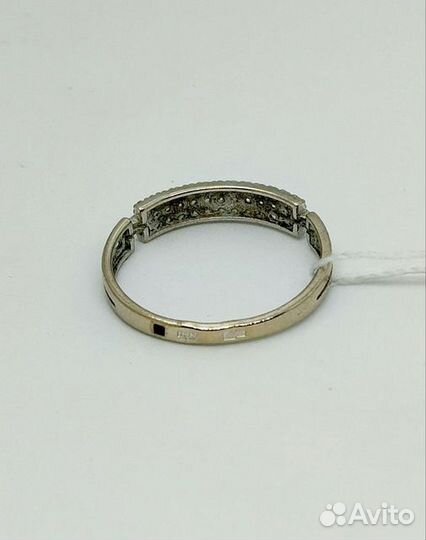 Золотое кольцо с фианитом 17р