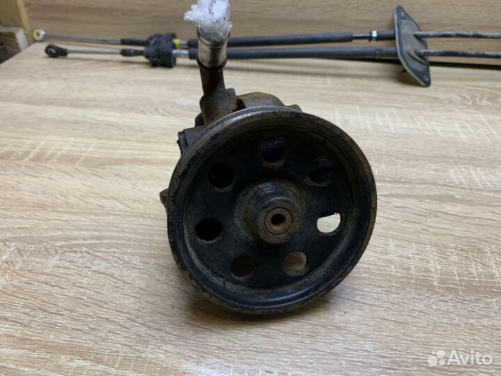 Насос гидроусилителя Ford Transit 2.4