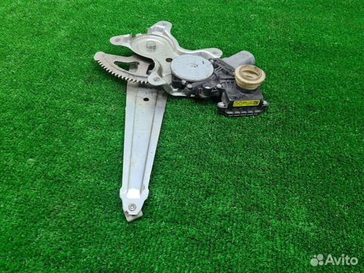 Стеклоподъемник задний левый Toyota Camry 40