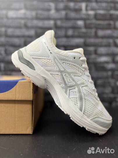 Кроссовки Asics Gel Kahana