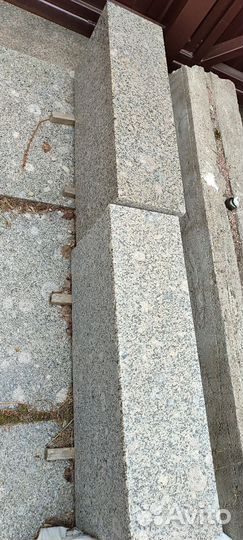 Гранитные блоки