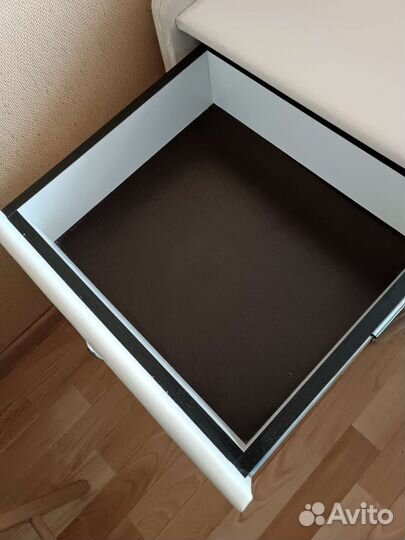 Тумбочка прикроватная бу