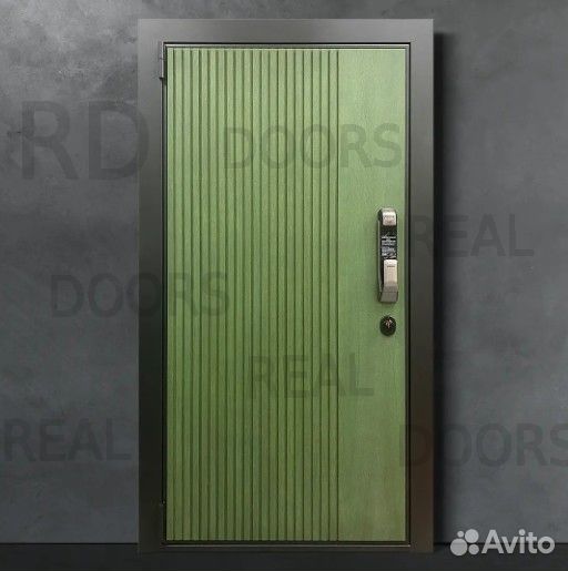 Входная железная дверь с электронным замком