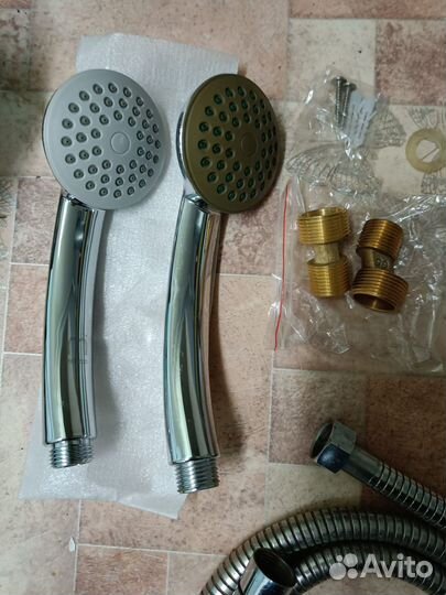 Смеситель и тазики