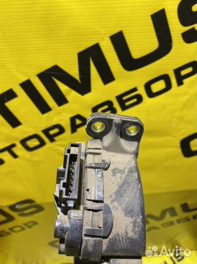 Педаль газа Skoda Octavia Tour A4